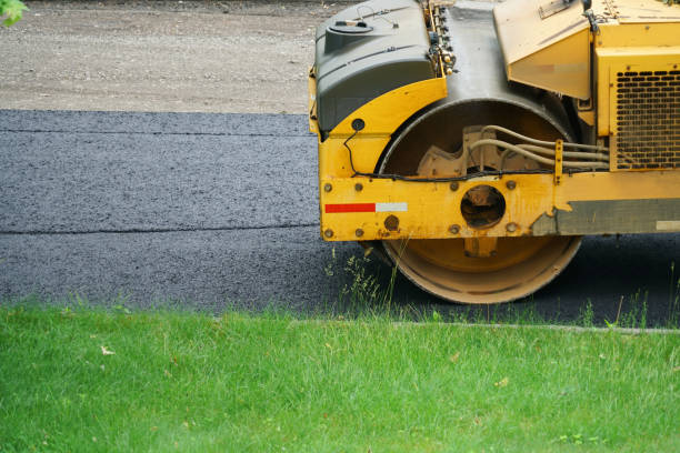 Best Driveway Paving Contractor  in Old Orchard, PA